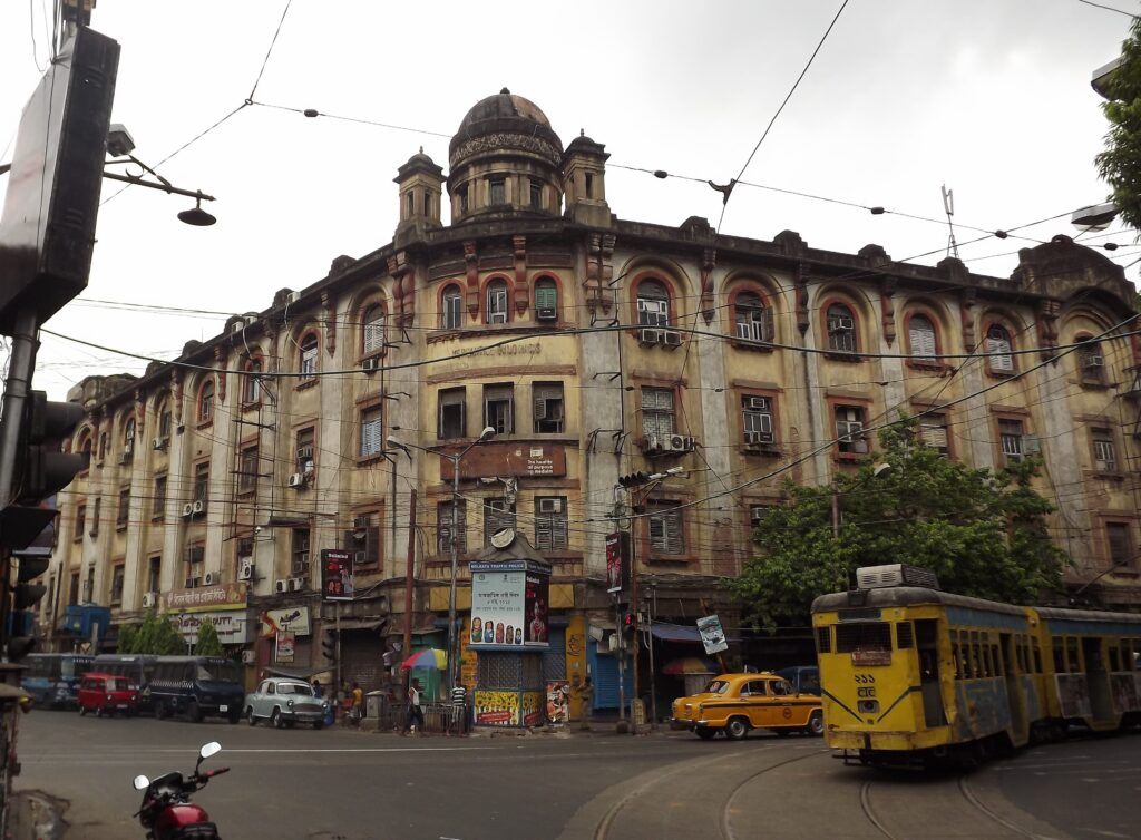 "File:Mercantile building.JPG" by Sumit Surai is licensed under CC BY-SA 4.0.